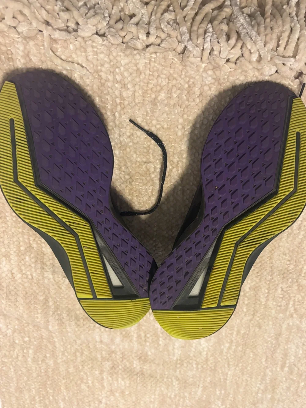 Nike Black Run Utility Shield Running Shoes women’s sz 10